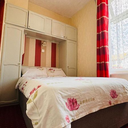Delamere Hotel Blackpool Esterno foto
