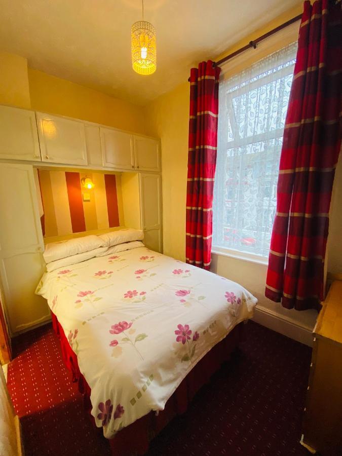 Delamere Hotel Blackpool Esterno foto