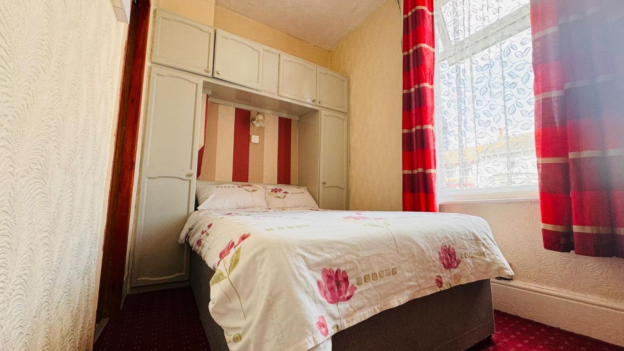 Delamere Hotel Blackpool Esterno foto