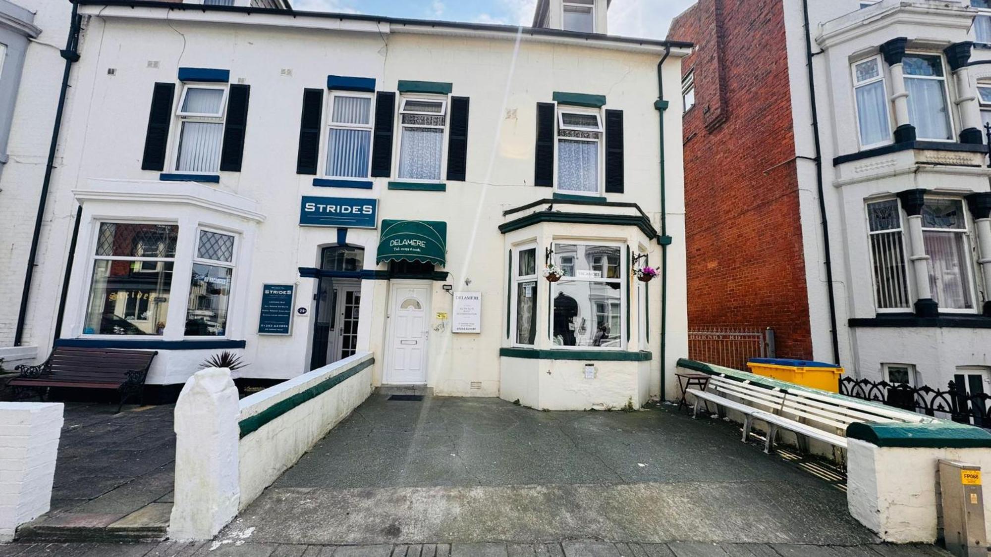 Delamere Hotel Blackpool Esterno foto